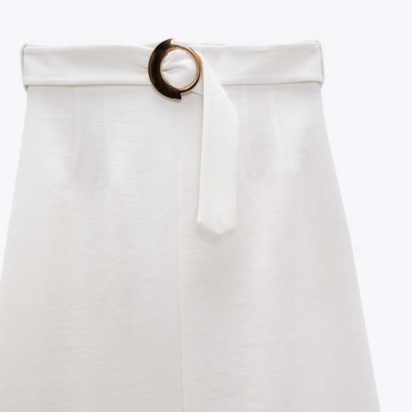 🔥NEW Zara Gold Buckle Skirt - Picture 4 of 4